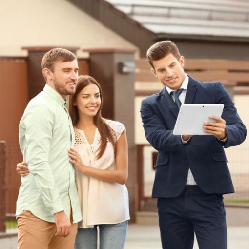 قسم خدمة العملاء في شركة "نيو هوم"