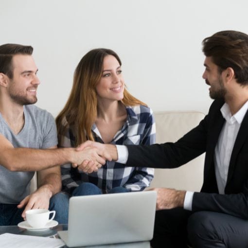 قسم خدمة العملاء في شركة "نيو هوم"