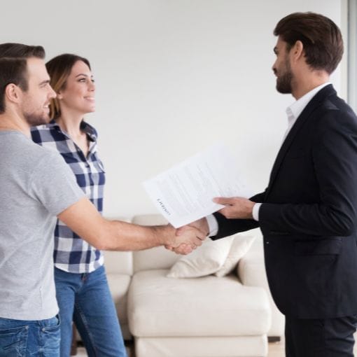 قسم خدمة العملاء في شركة "نيو هوم"